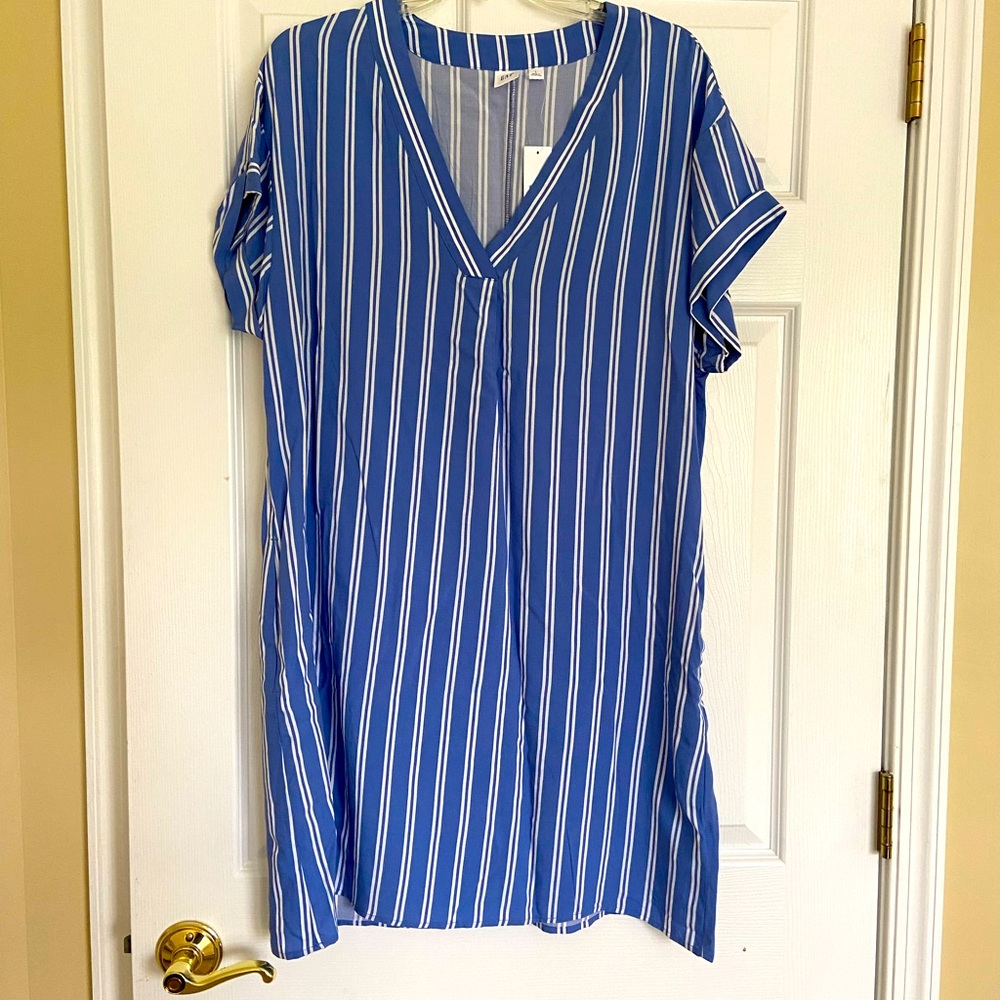 NWT Gap Dress stripes blue white v-neck summer short sleeve preppy